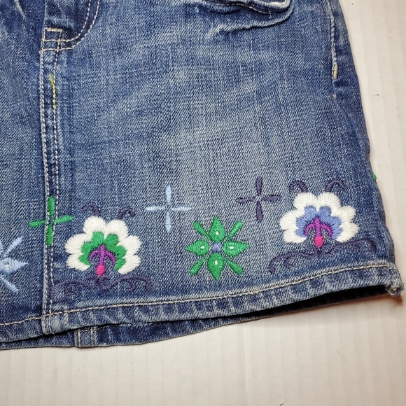Gap Kids Mini Distressed Denim Jean Skirt Girls Size 8 Denim  crochet flowers - Picture 2 of 6